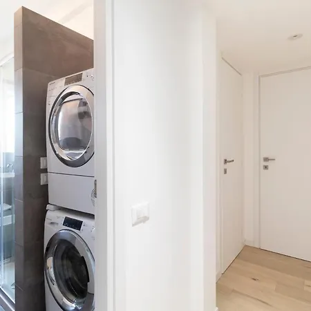 Apartmán I Host - Ettore Ponti 48 *