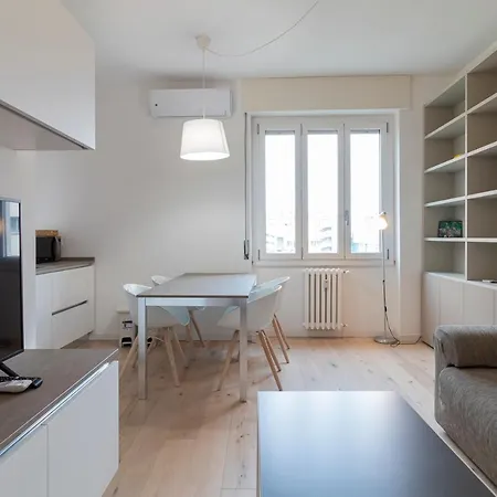 Apartmán I Host - Ettore Ponti 48 *